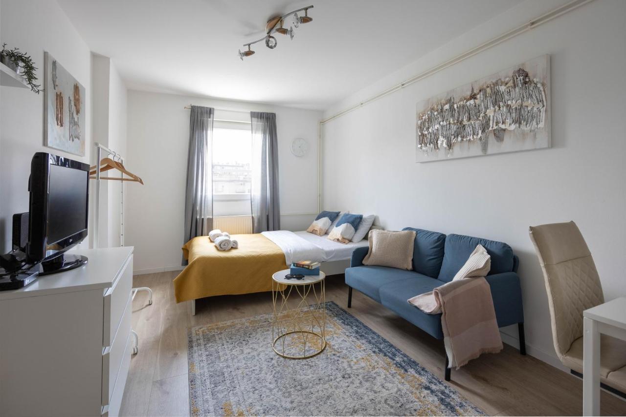 Appartement Bright And Modern Studio Near City Center à Zagreb Extérieur photo