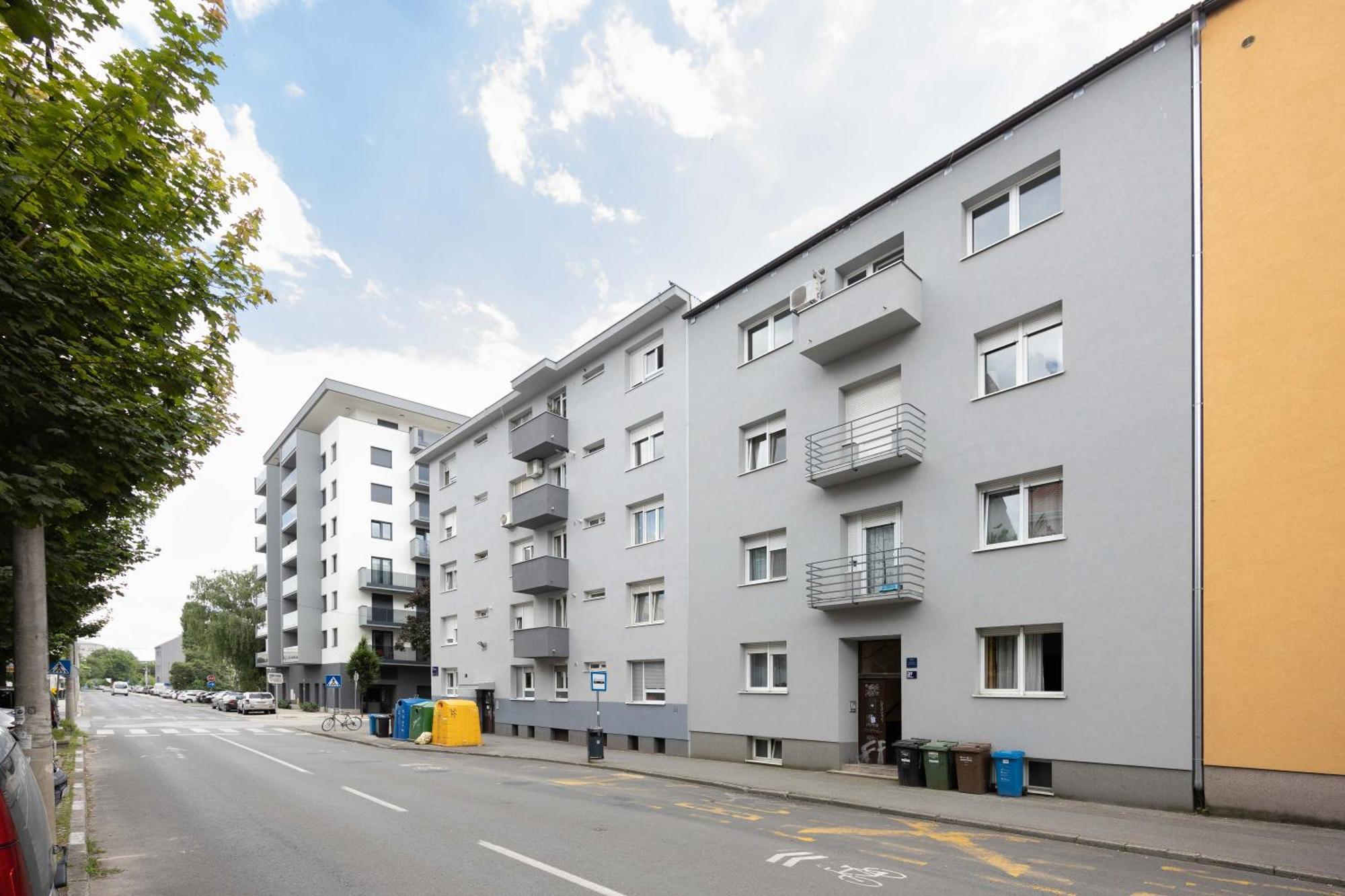 Appartement Bright And Modern Studio Near City Center à Zagreb Extérieur photo